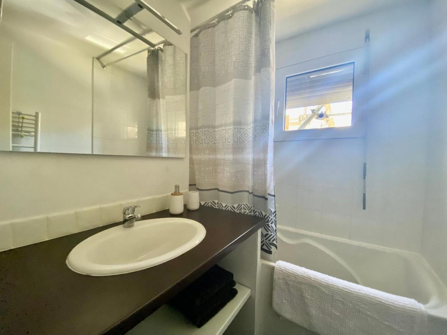 Le Carnot: City Centre With Parking Space Apartman Poitiers Kültér fotó